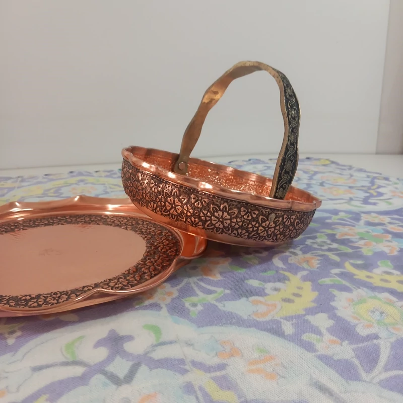 آجیل و شکلات خوری سبد پذیرایی مسی زیبا ضخیم با گلبرگ سیاه قلم ارسال رایگان 